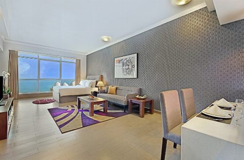 The Curve Hotel image 8